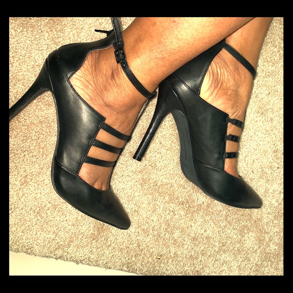 BCBG Black Stilettos ❤️